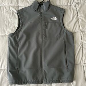 Men’s XL Gray The North Face Windwall Vest
